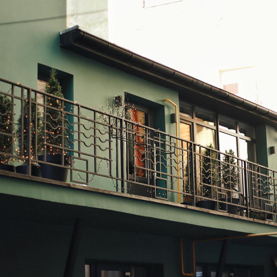 Yard Hostel&Coffee Czernowitz Exterior foto